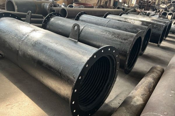 稀土合金耐磨管道的毗连方法